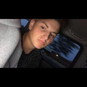 Meet your Posher, Zach